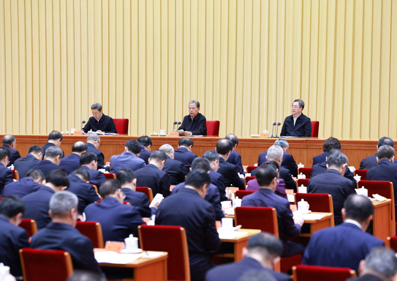 习近平对全面依法治国工作作出重要指示强调：<br>坚持党的领导人民当家作主依法治国有机统一 合力开创法治中国建设新局面