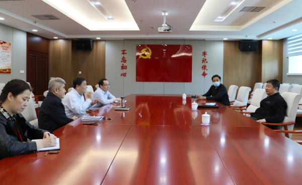 市委组织部副部长张懿一行到市国资系统老干部活动中心调研指导工作