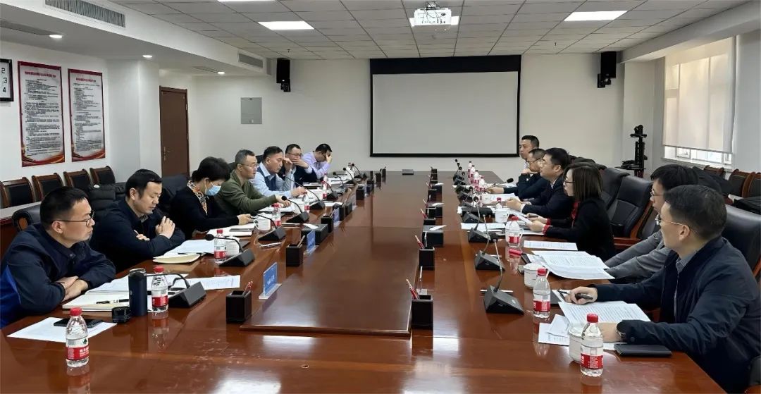 王洪深入天津轨道交通集团调研